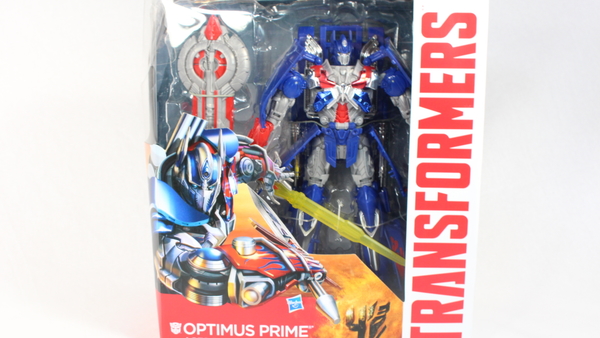 Transformers 4 Age Of Extinction Optimus Prime Leader Class Retail Version Action Figure Review  JPG (6 of 27)